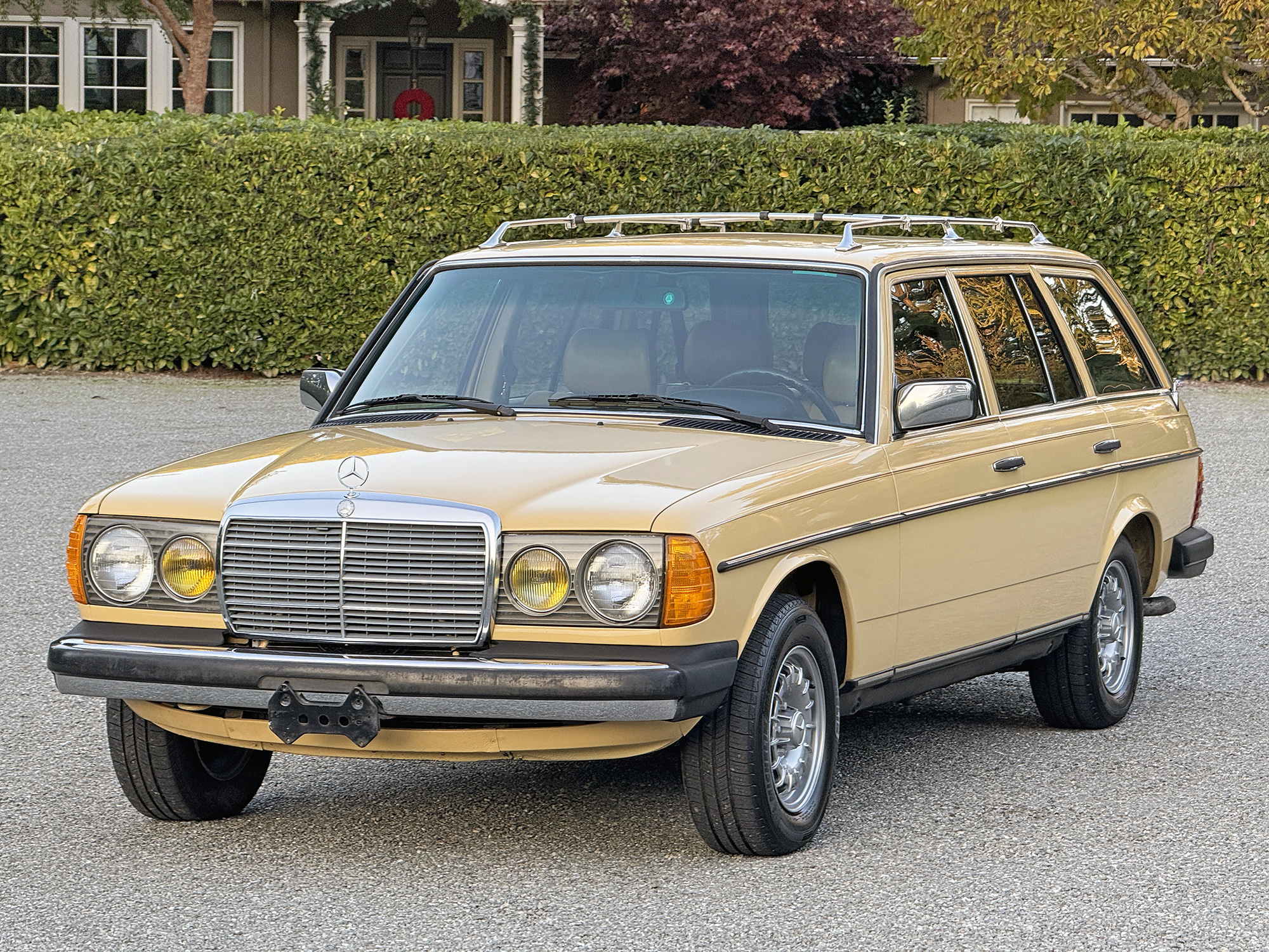 1983 300TD - Manila Beige/Palomino - Fully Sorted - Great Technical History