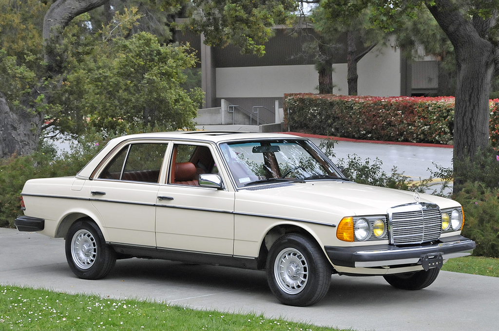 1982 300D - Ivory/Sienna MB Tex - 42k Original Miles - Investment Grade